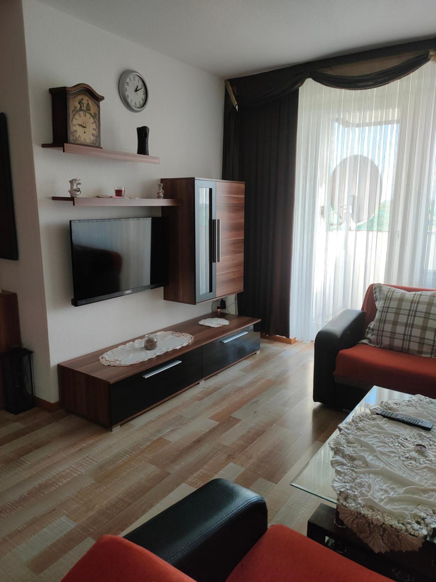 48 Qm Whole To Rent Out Near Ini And Mhh